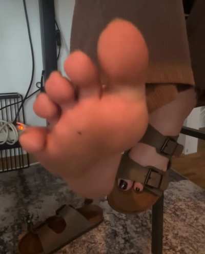 would you worship them under my desk while i&lsquo;m working?