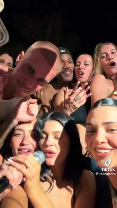 TikTok - 11.05.2025