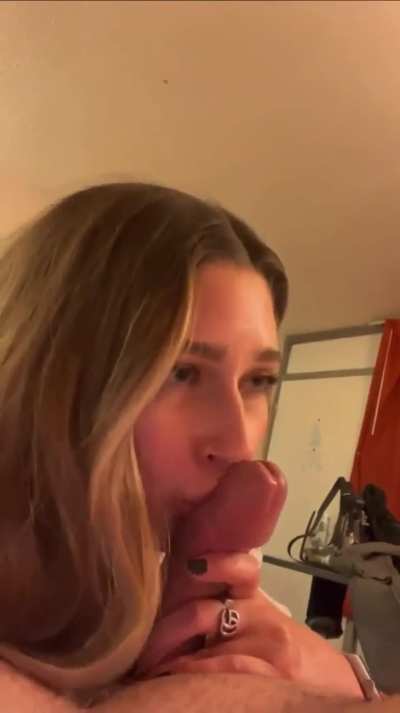 Damn she’s a real gobbler