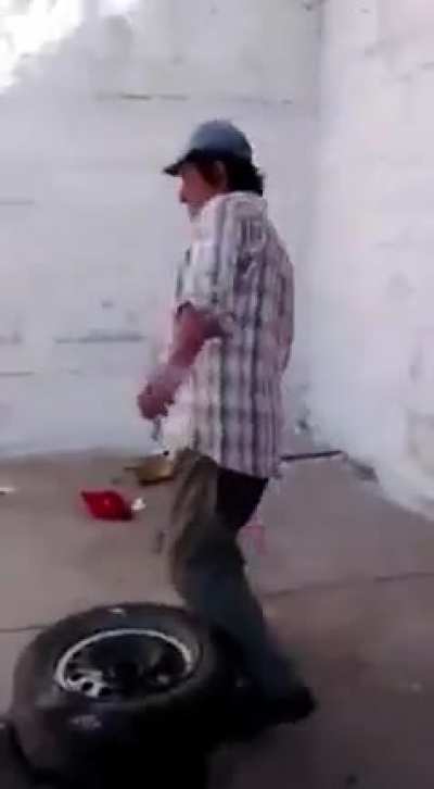 Wey ya ven por tu pap&aacute;, no le avanzo nada a la obra