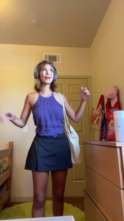 Skirt and top (" ,)