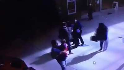 As&iacute; le quitaron el bolso