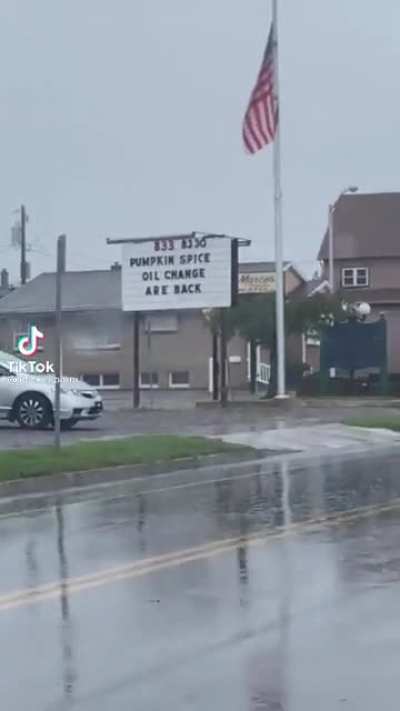 Pumpkin Spice oil changes are back!