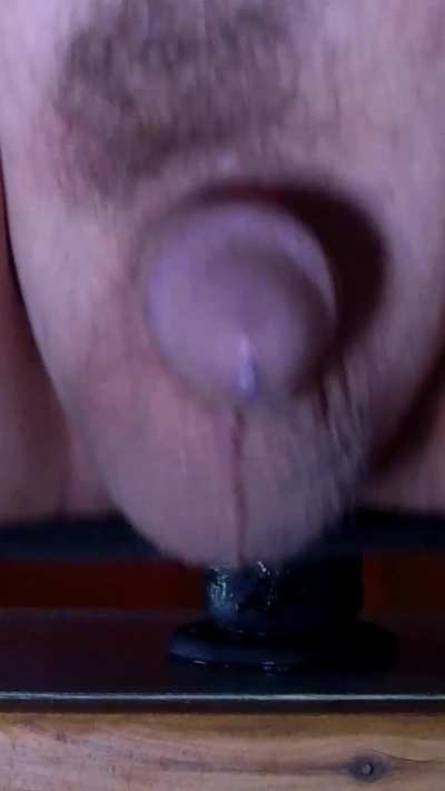 Still a fave even with the bad lighting. That cum really turns me on.