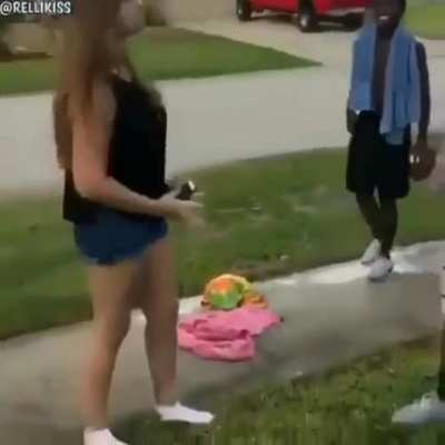 😭😭😂