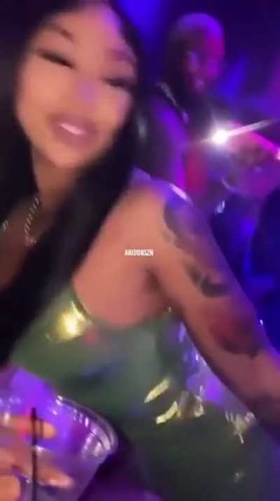 😩