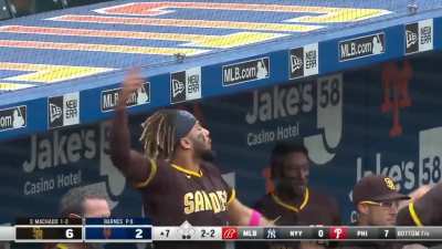 [Highlight] Manny Machado hits the second straight home run for the Padres