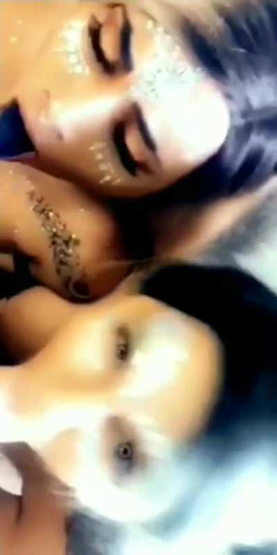 Lissbby &amp;amp; Lasunshinee