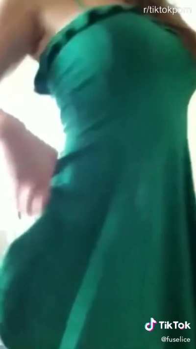 Thick and curvy thot twerking naked under tight dress