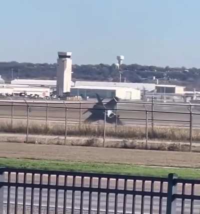 Texas: F35B jet crashes on FortWorth&rsquo;s landing runway
