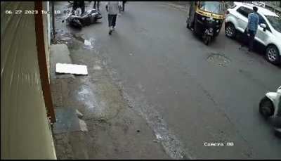 Learn from Punekars. When a girl is attacked by anybody, instead of ignoring it, people jumped in and protected her.