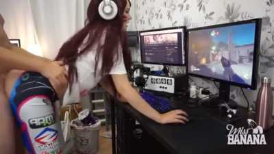 D.Va Cosplay Girl Gets Fucked While Playing Overwatch