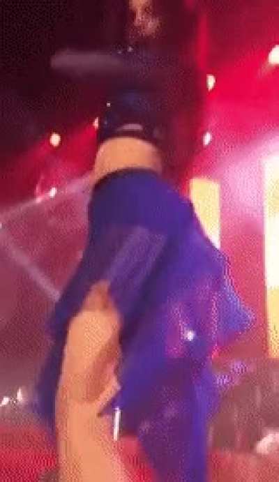I need Camilla cabello to ride me just like this