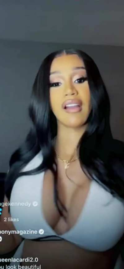 Cardi live