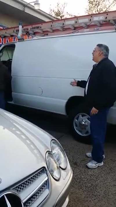 Coworkers Fight Over Buying Pizza