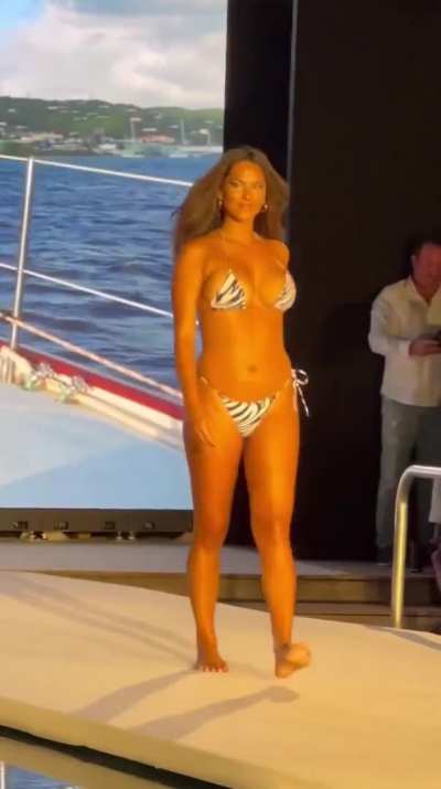 S I Runway