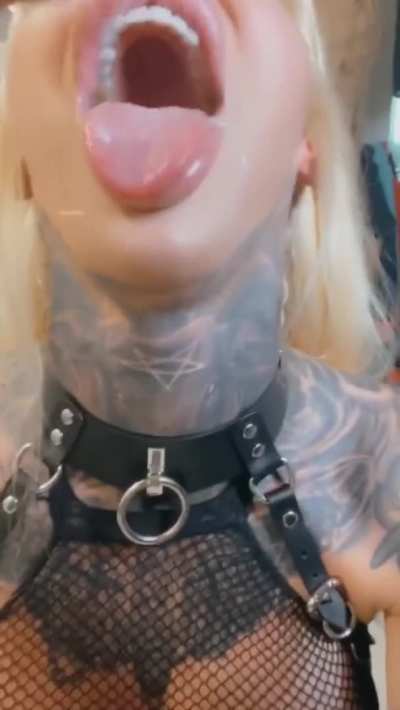 Tgirls Emy Lee &amp;amp; Viper cum for eachother