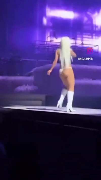 🍑🤤