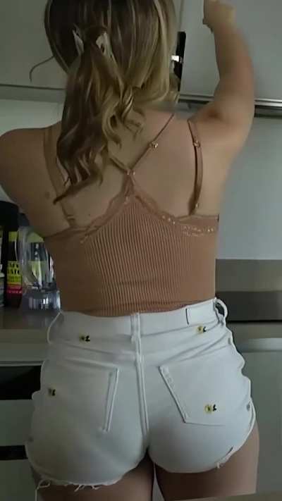 M&aacute;s de la perrita,🤤🤤🤤