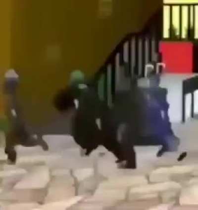 Todos comele vamos parla plaja
