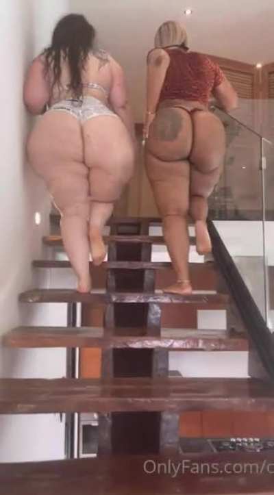 D&rsquo;ass &amp;amp; Friensz