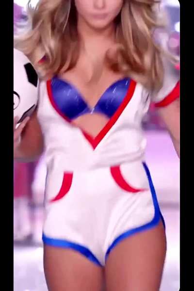 Cara Delevingne