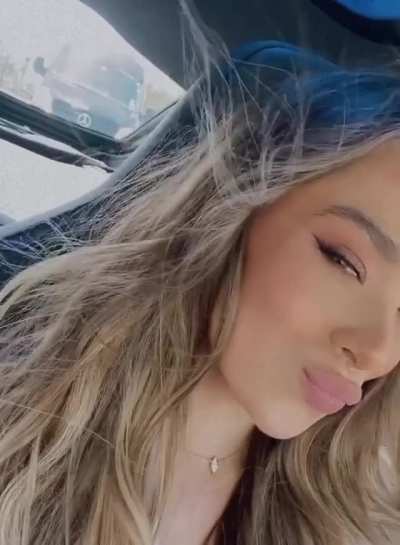 Hailee Steinfeld