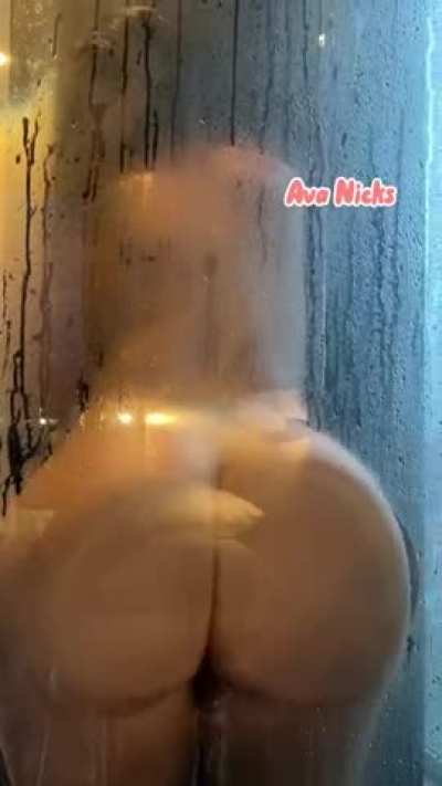I want this shower glass to be your face. Any volunteers?