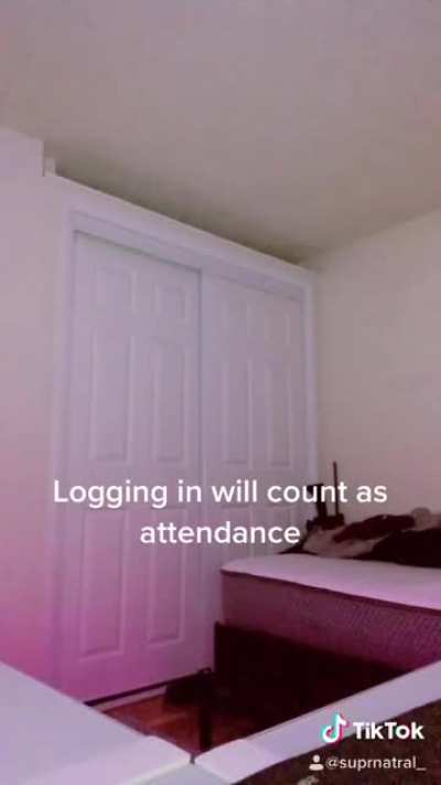I know y&rsquo;all be doing this with your online classes