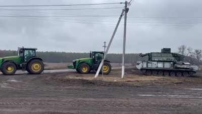 The Ukrainian Farmer free-for-all continues this time with a Tor-M1 Surface-to-Air Missile system