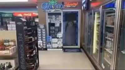 This is a robbery!