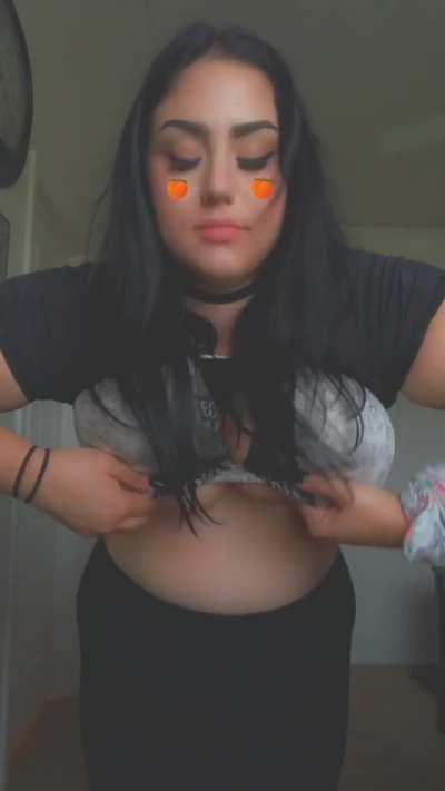 Here I hope I did okay 🙈🥺😇😇 (OC)