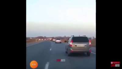 Brutal and severe car crash compilation #5 (extr&ecirc;me impacts sp&eacute;cial)