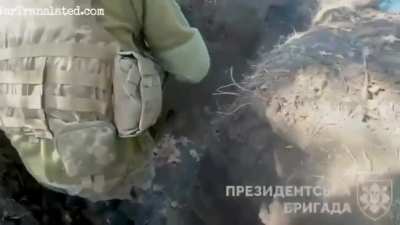 Ukrainian soldiers fighting Russians in Donetsk region 5 Nov 2022 Source: @wartranslated on twitter