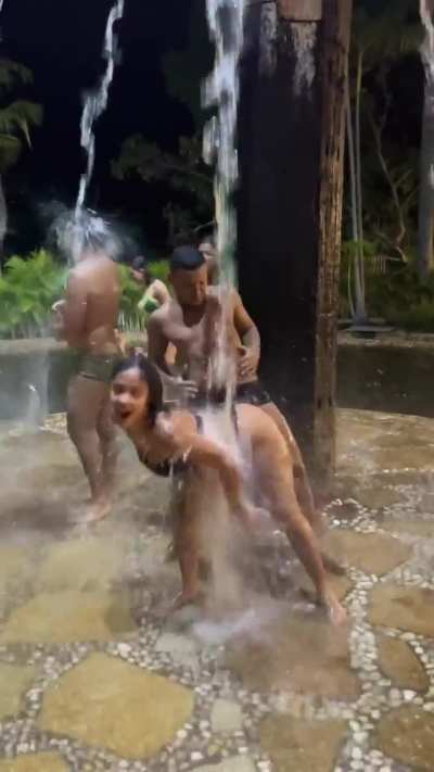 &Eacute; uma cachorra mesmo