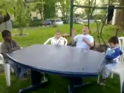 En mağara video budur