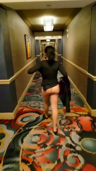 Trying to convince you to cum back to my room.<wbr>..dru<wbr>nk😜
