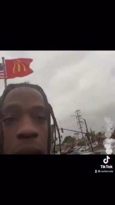 LMAOO why does Travis always look weird asl 💀