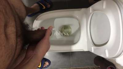 Pissing [m]
