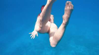 Does my pussy looks better underwater?
