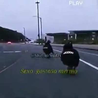 😳?