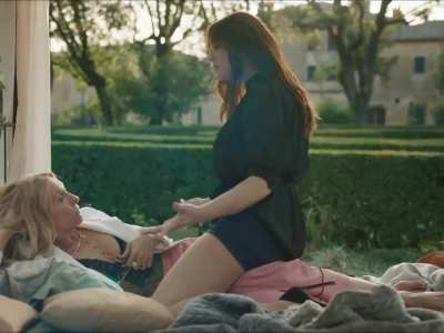 Toni Collette &amp;amp; Monica Bellucci in 'Mafia Mamma'