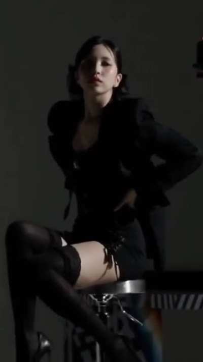 Hottest Era of Mina