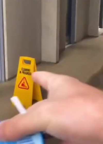 Reversed Prop Hunt (Credits: not mine)