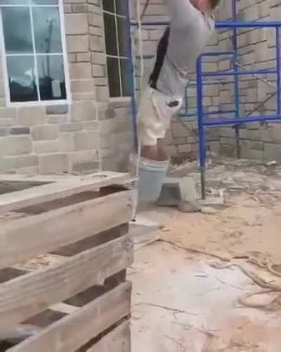 WCGW trying to use a homemade lift