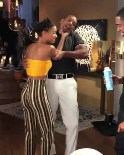 Willow ass fat asl in this