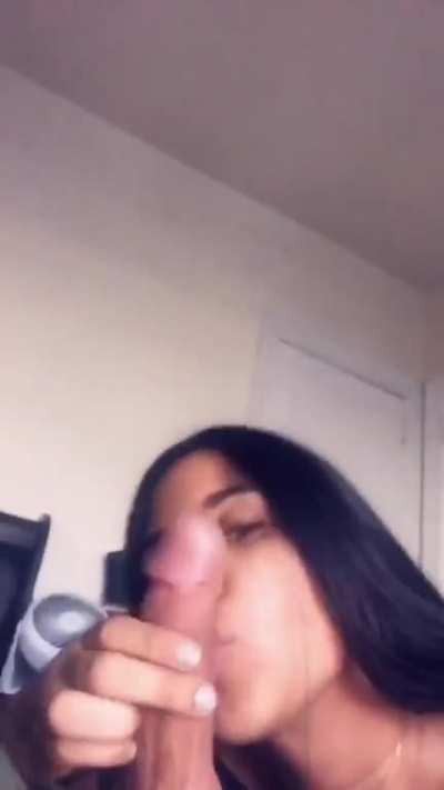 👀
