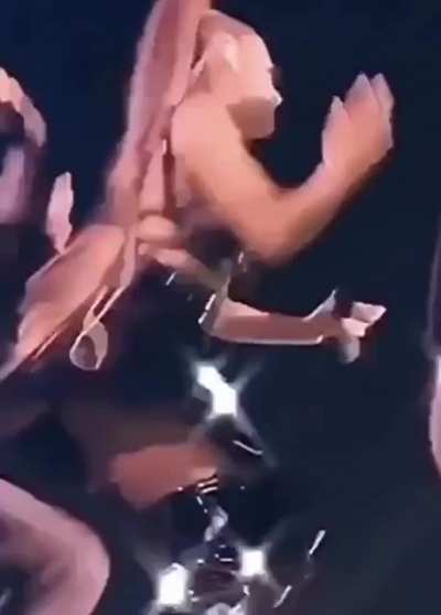 She knows what she&rsquo;s doing 🍑