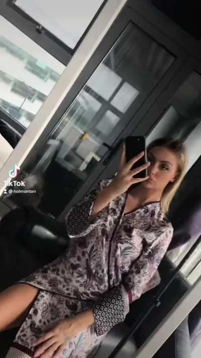 Who likes tiktok?