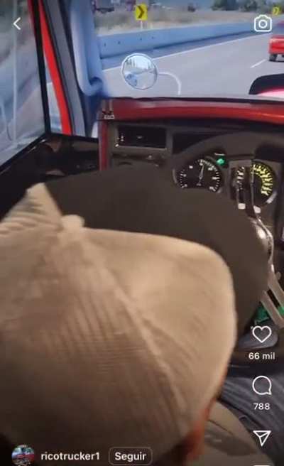 Never expected someone to go this hard on a truck simulator set-up